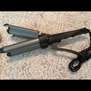 Revlon 3 Barrel Tourmaline Ceramic Jumbo Waiver